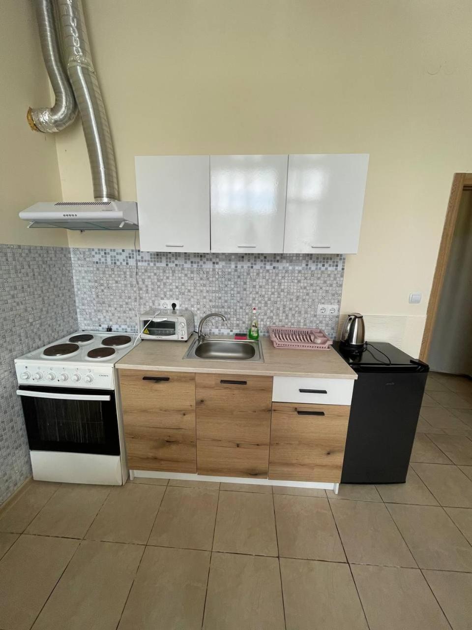 Complex Diva& Bar & Restaurant Apartment Saints Constantine and Helena