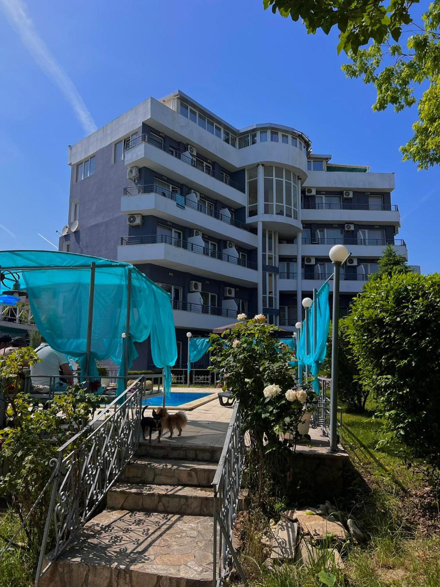 Apartment Complex Diva& Bar & Restaurant