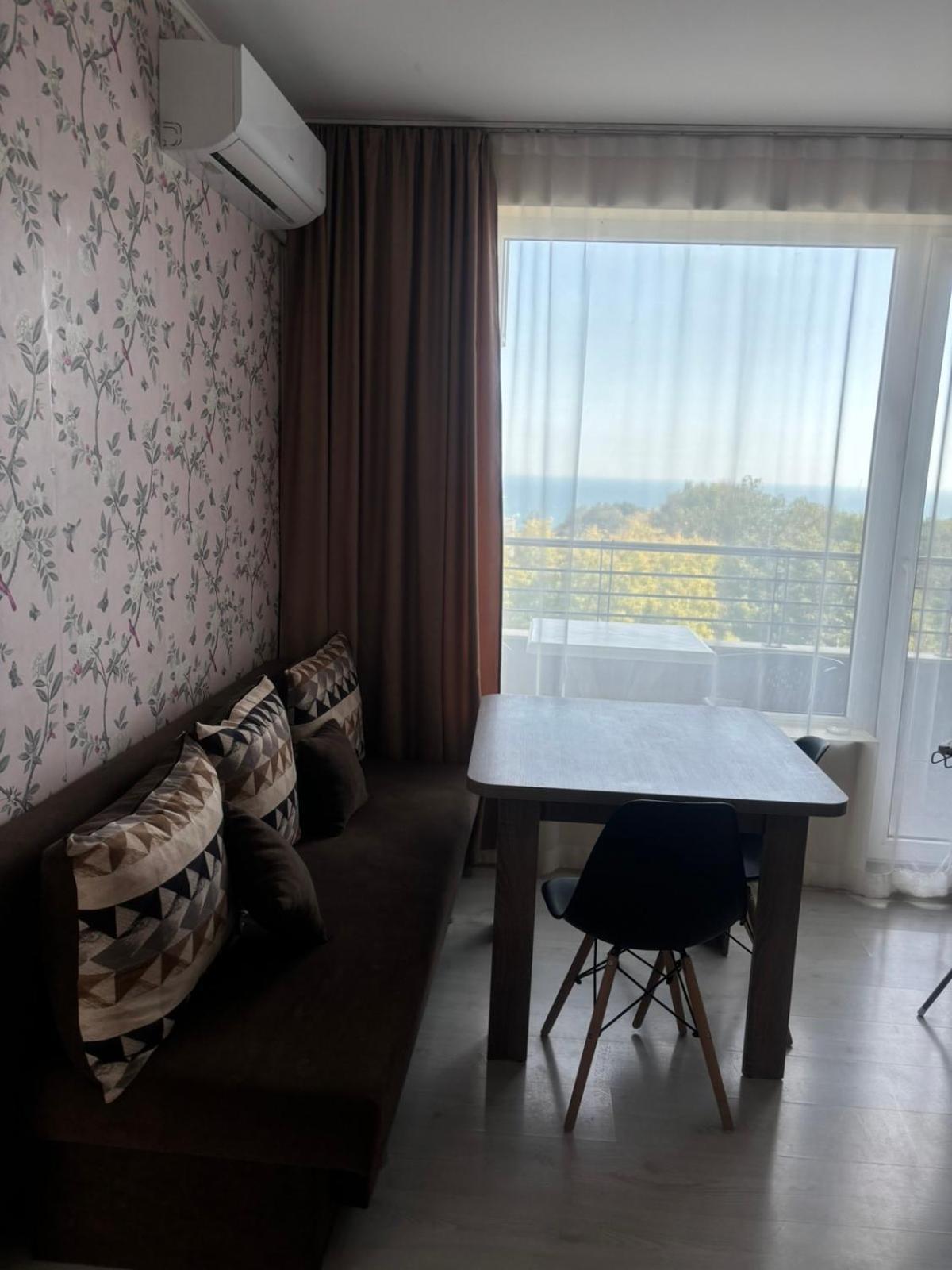 Complex Diva& Bar & Restaurant Apartment Saints Constantine and Helena