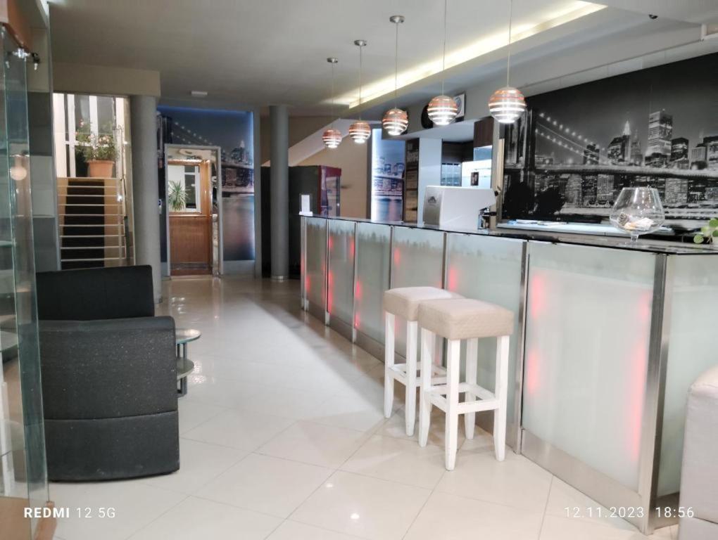 Complex Diva& Bar & Restaurant Apartment *