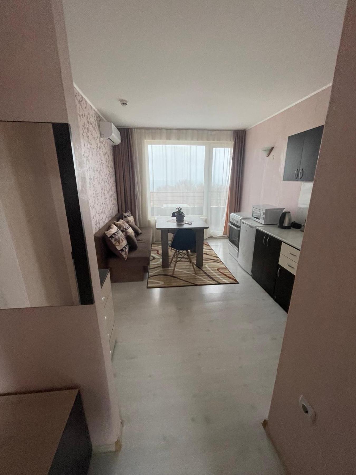 Complex Diva& Bar & Restaurant Apartment