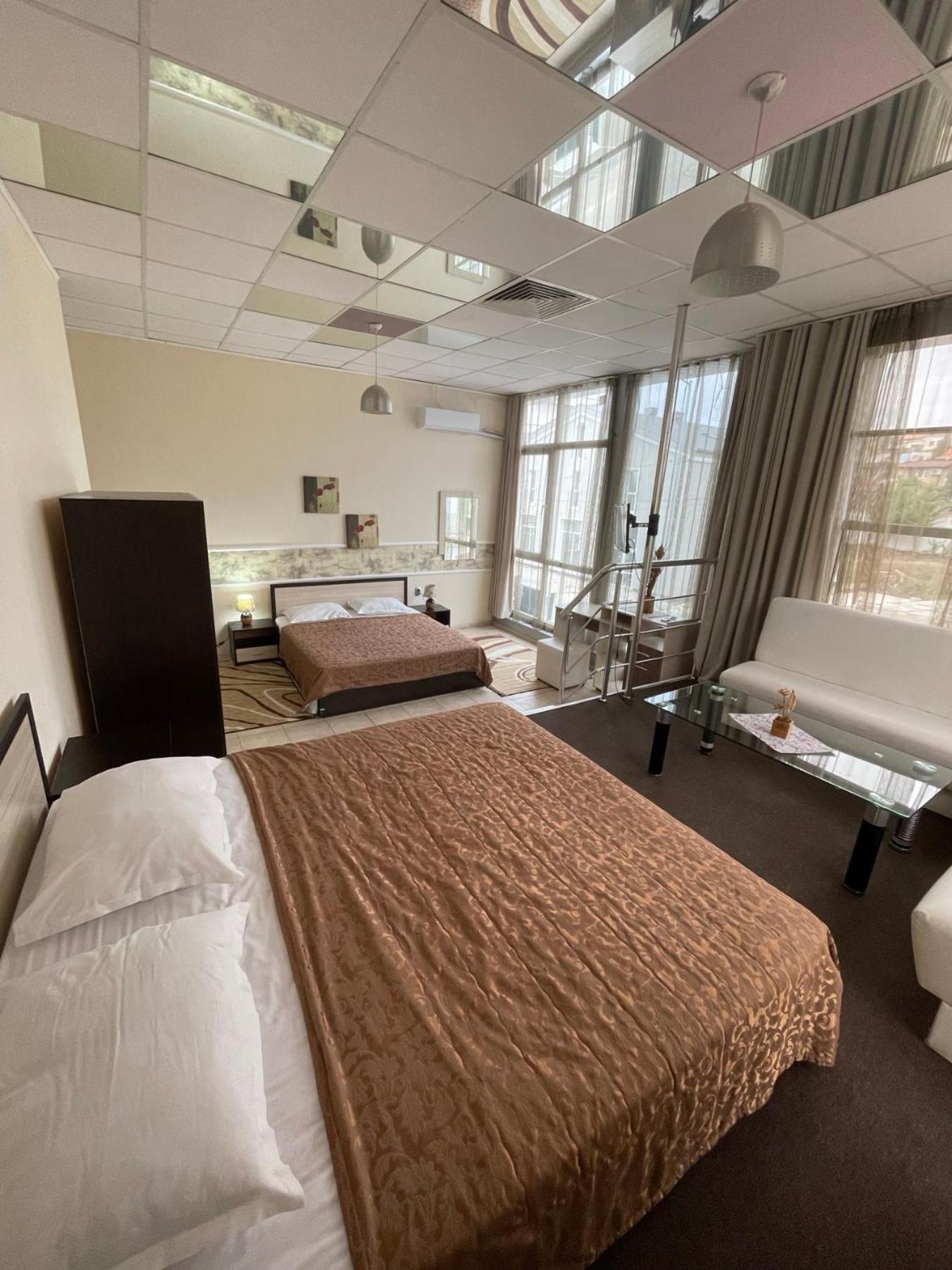 Complex Diva& Bar & Restaurant Apartment *