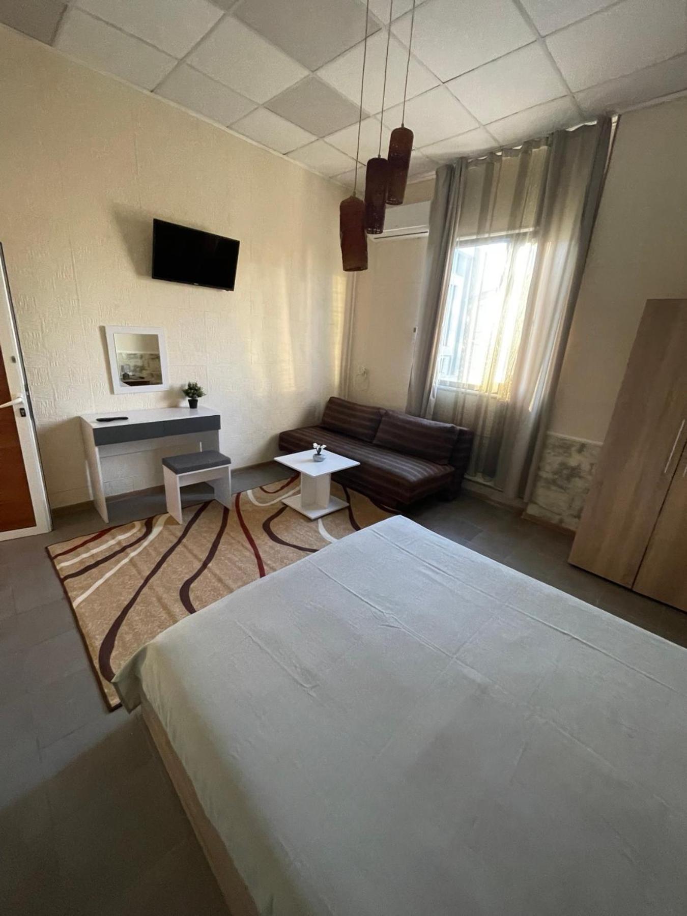 Complex Diva& Bar & Restaurant Apartment