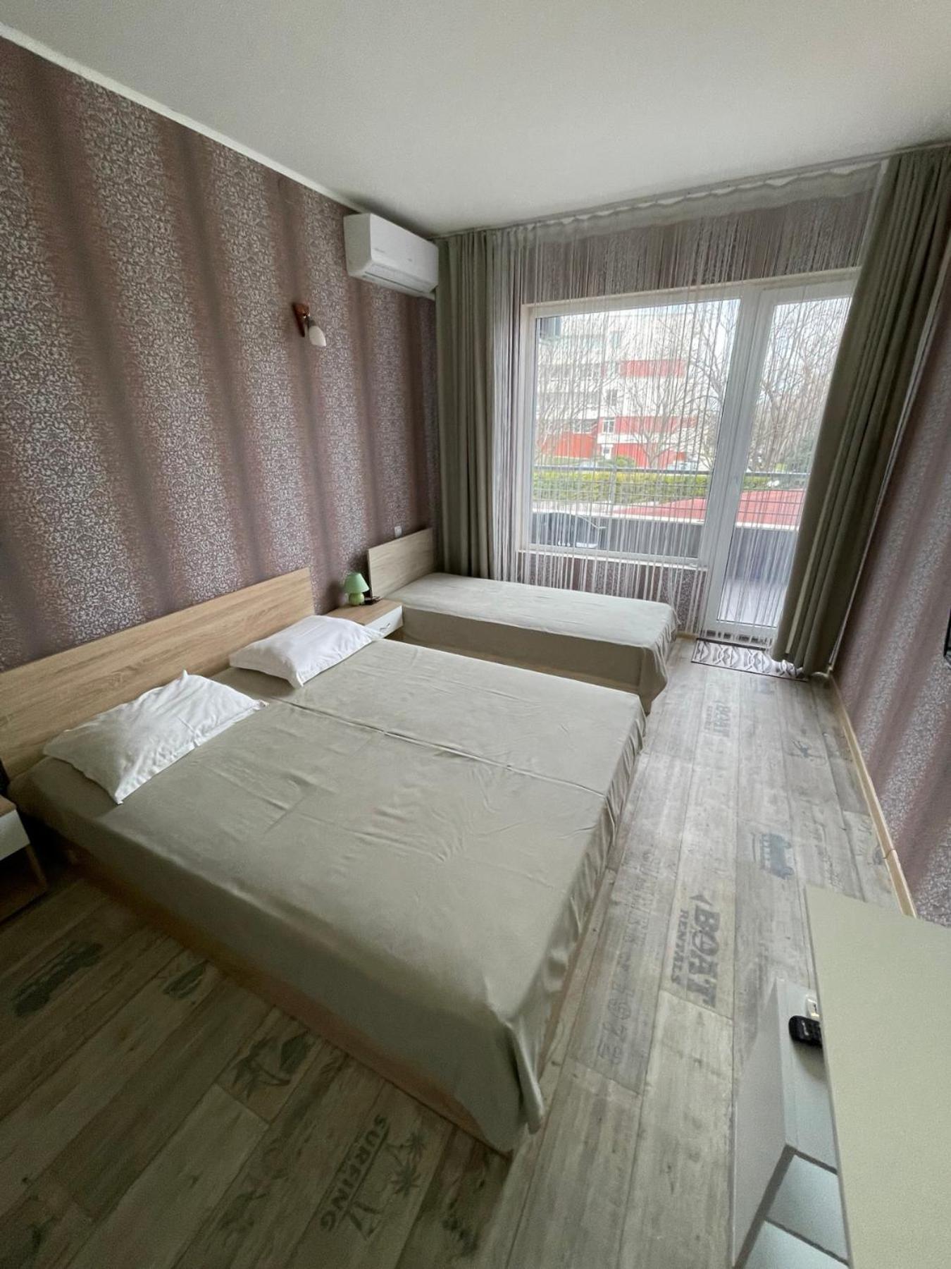 Complex Diva& Bar & Restaurant Apartment Saints Constantine and Helena